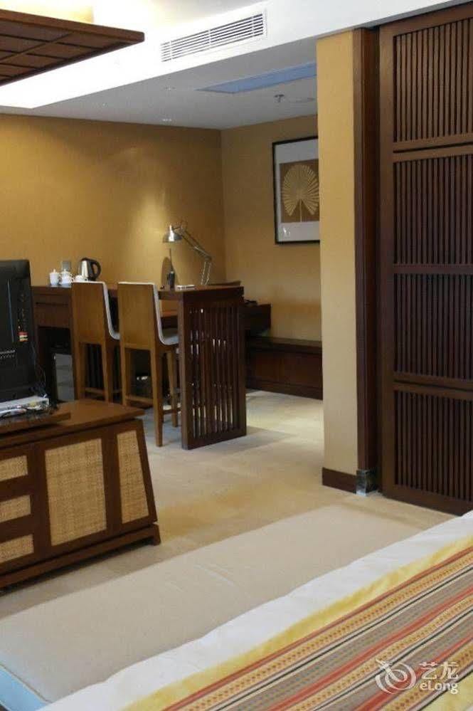 The Tang Hotel Hainan Mount Qixian Baoting Екстериор снимка